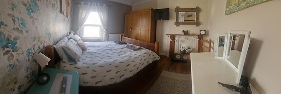 Cosy 3-bed House in Kidwelly