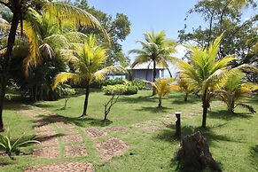 Mango Creek Lodge