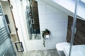 Chestnut Retreat a Stunning Annex Apartment