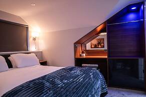 Chestnut Retreat a Stunning Annex Apartment