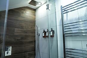 Chestnut Retreat a Stunning Annex Apartment