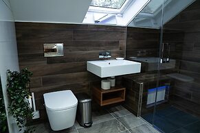 Chestnut Retreat a Stunning Annex Apartment