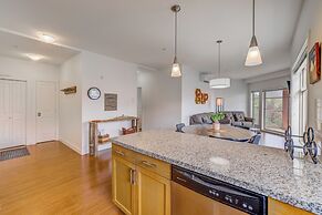 Corner Unit w Large Deck & Amazing View