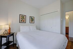 Corner Unit w Large Deck & Amazing View