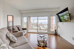 Corner Unit w Large Deck & Amazing View