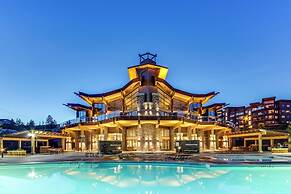 Top Floor Lake View Condo at Copper Sky