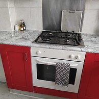 Captivating 3-bed Apartment in Romford