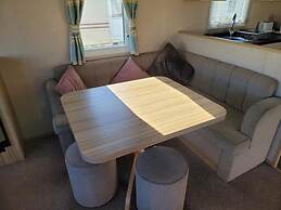 Budget 3-bed Caravan in Tunstall, Hull