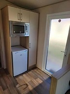 Budget 3-bed Caravan in Tunstall, Hull