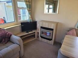 Budget 3-bed Caravan in Tunstall, Hull