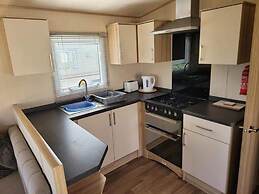 Budget 3-bed Caravan in Tunstall, Hull