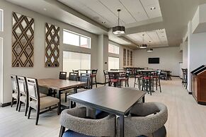 Drury Plaza Hotel Savannah Pooler