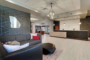 Drury Plaza Hotel Savannah Pooler