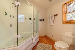 Private Cozy and Central Cabin with Deck by Sierra Getaways