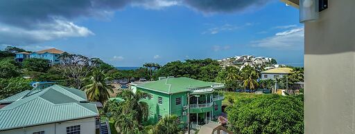 Your quaint home just steps from beach