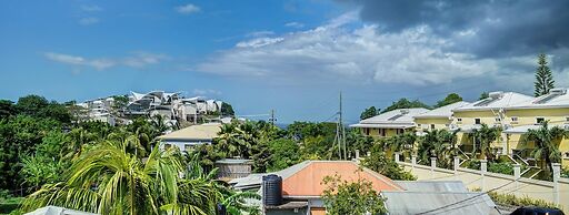 Your quaint home just steps from beach