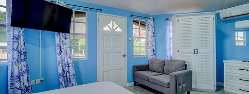 Your quaint home just steps from beach