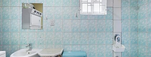 Your quaint home just steps from beach