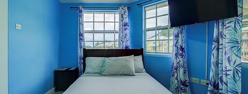 Your quaint home just steps from beach