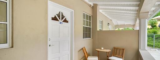 Your quaint home just steps from beach