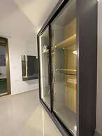 Stylish Luxe Apartment