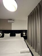 Stylish Luxe Apartment