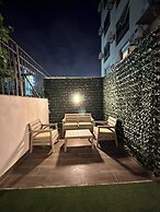 Stylish Luxe Apartment