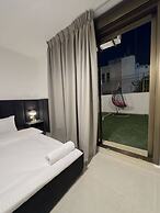 Stylish Luxe Apartment