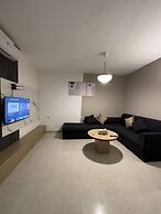 Stylish Luxe Apartment