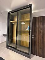 Stylish Luxe Apartment