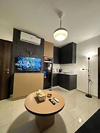 Stylish Luxe Apartment