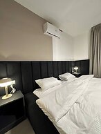 Stylish Luxe Apartment