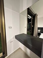 Stylish Luxe Apartment