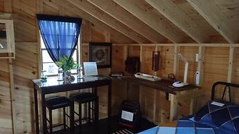 Schlafmans Hollow Solar Cabins