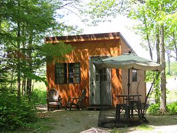 Schlafmans Hollow Solar Cabins