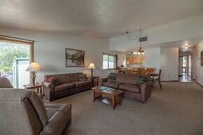 Pend Oreille Shores Resort