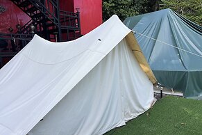 Kuan Khan Lao The Nine Bistro