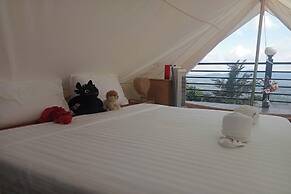 Kuan Khan Lao The Nine Bistro