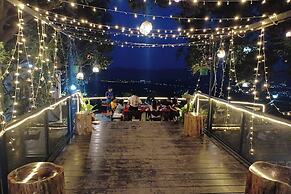 Kuan Khan Lao The Nine Bistro