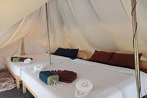 Kuan Khan Lao The Nine Bistro