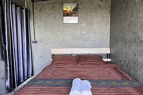 Kuan Khan Lao The Nine Bistro