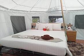 Kuan Khan Lao The Nine Bistro