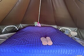 Kuan Khan Lao The Nine Bistro