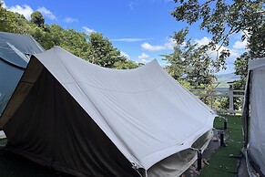 Kuan Khan Lao The Nine Bistro