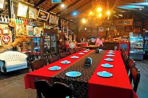 Kuan Khan Lao The Nine Bistro