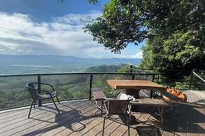 Kuan Khan Lao The Nine Bistro