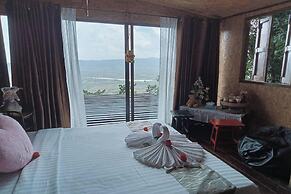 Kuan Khan Lao The Nine Bistro