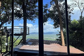 Kuan Khan Lao The Nine Bistro