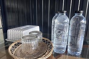 Kuan Khan Lao The Nine Bistro