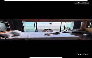 Kuan Khan Lao The Nine Bistro